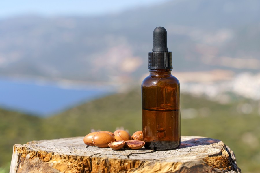 Quelle est la différence entre l’huile d’argan alimentaire et l’huile d’argan cosmétique ?